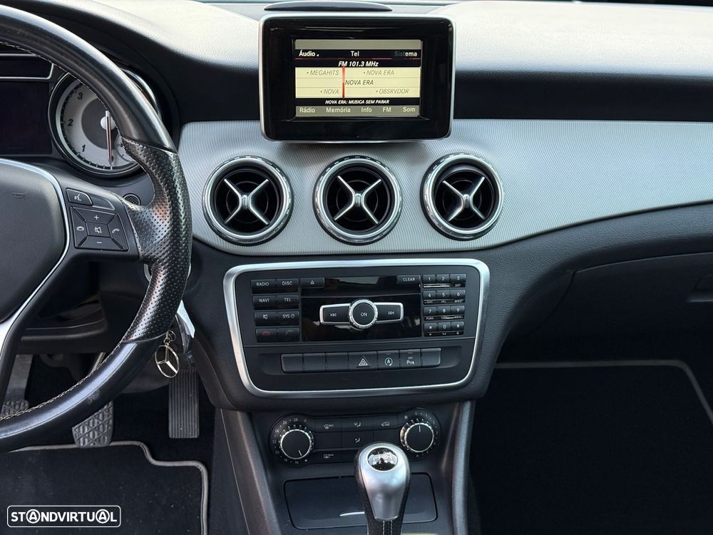 Mercedes-Benz GLA 180 d Urban — fotografia 9