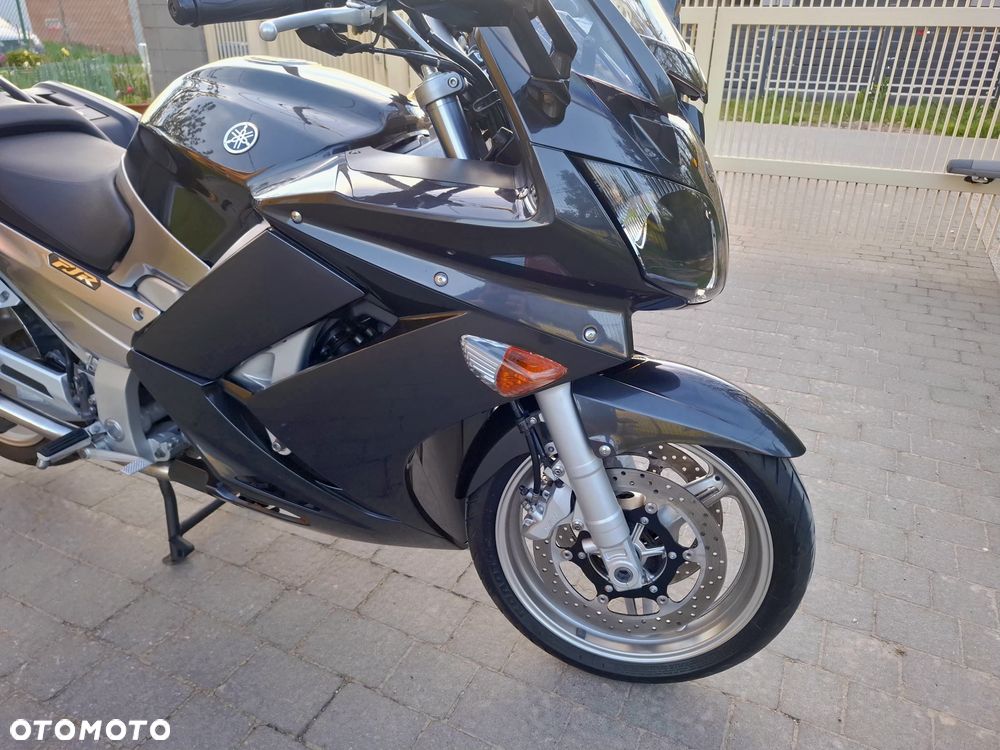 Yamaha FJR - 15