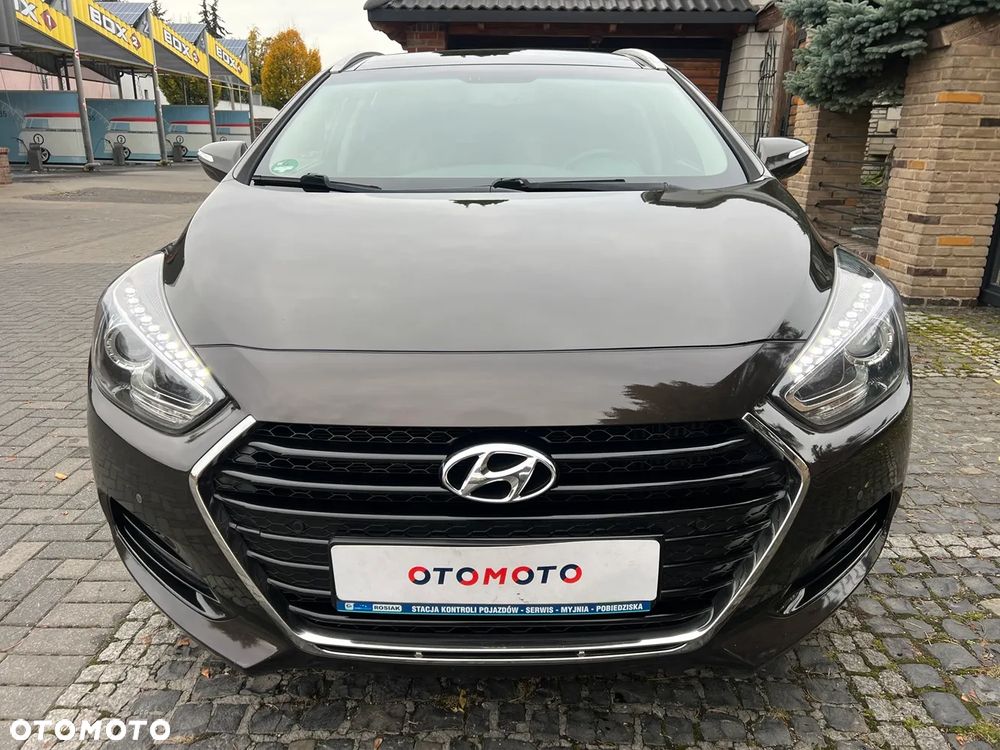Hyundai i40 Kombi blue 1.7 CRDi DCT Premium - 3
