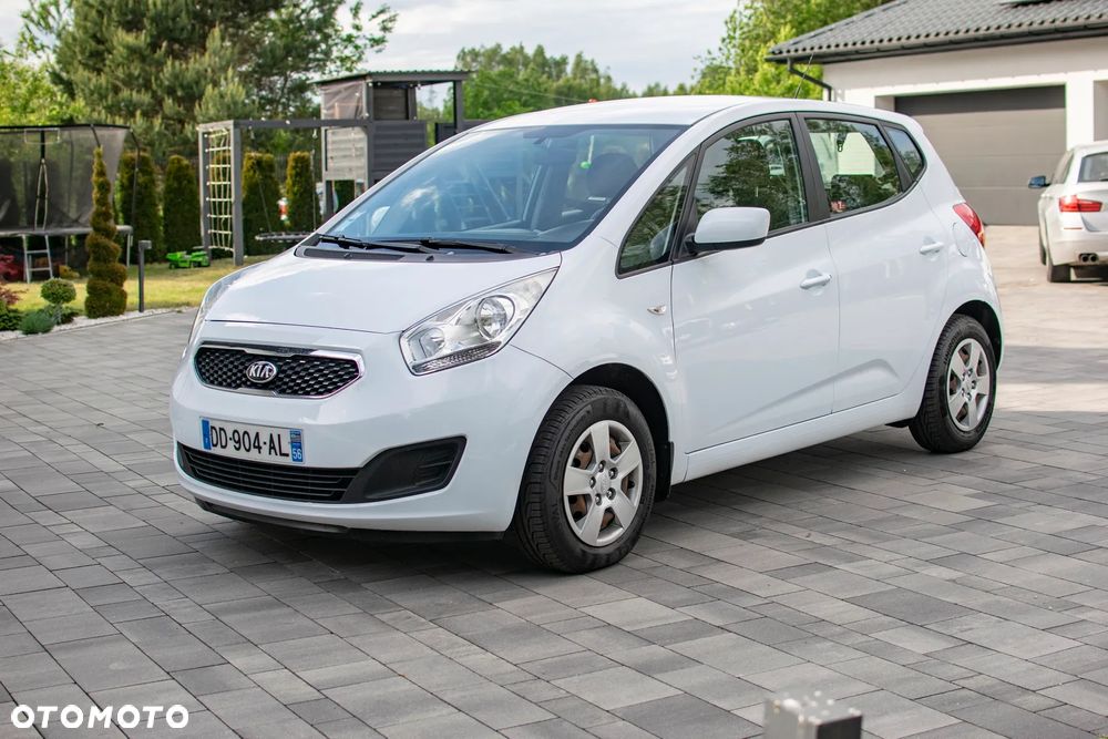 Kia Venga - 28
