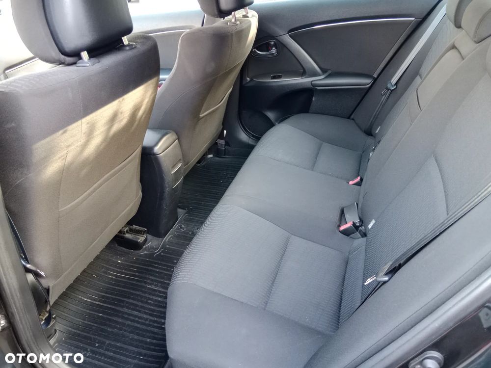 Toyota Avensis 1.8 Luna - 7