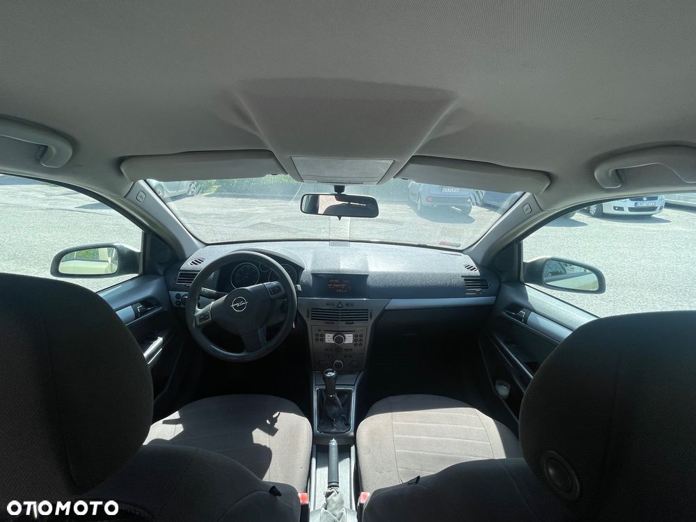 Opel Astra 1.7 CDTI Essentia - 16