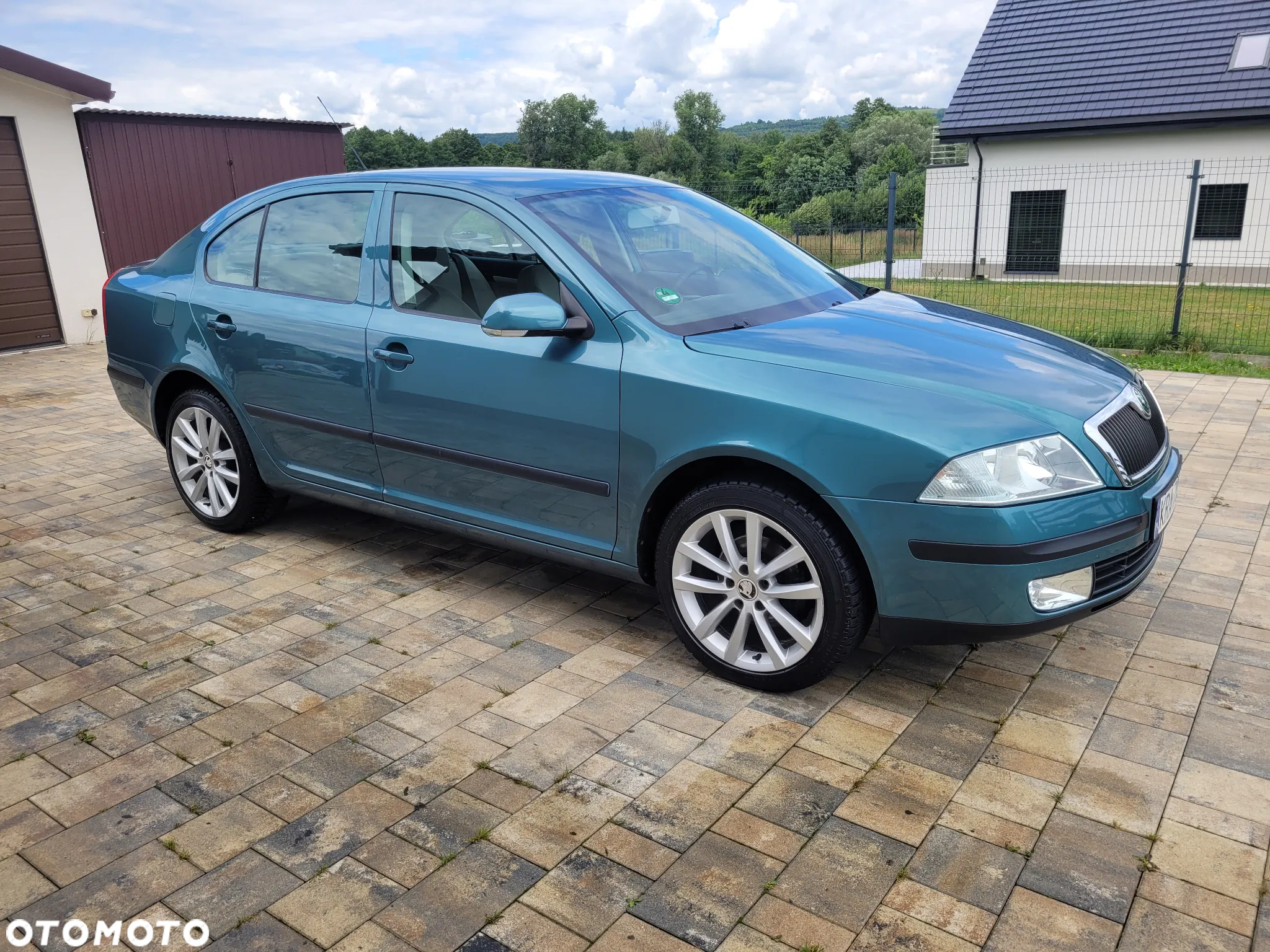 Skoda Octavia 1.6 Ambiente - 11