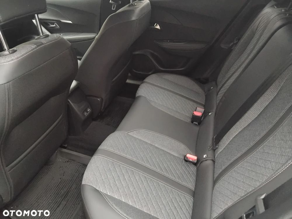 Peugeot 2008 - 6