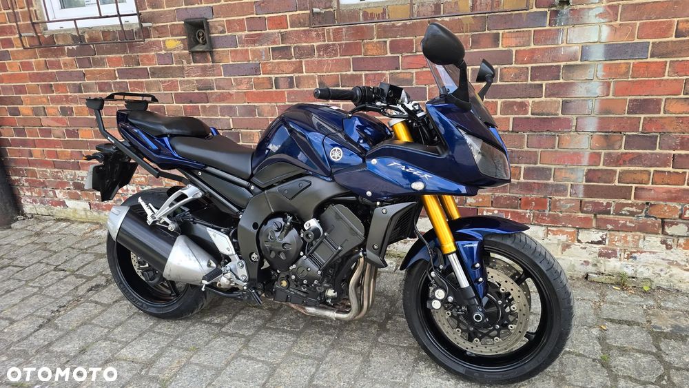 Yamaha FZ - 28