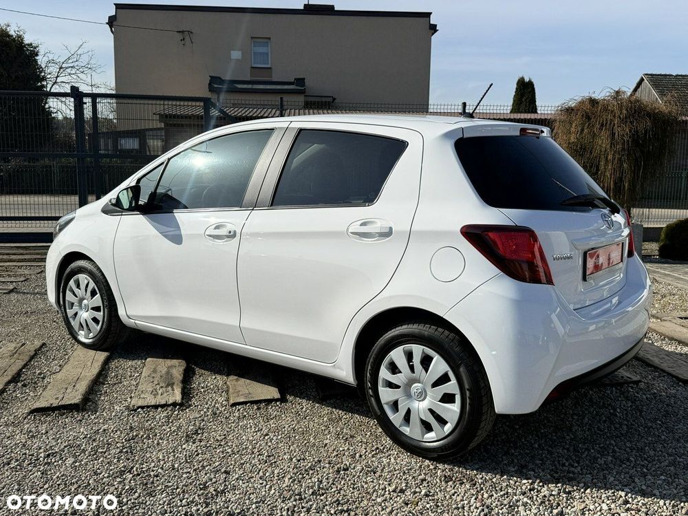 Toyota Yaris - 17