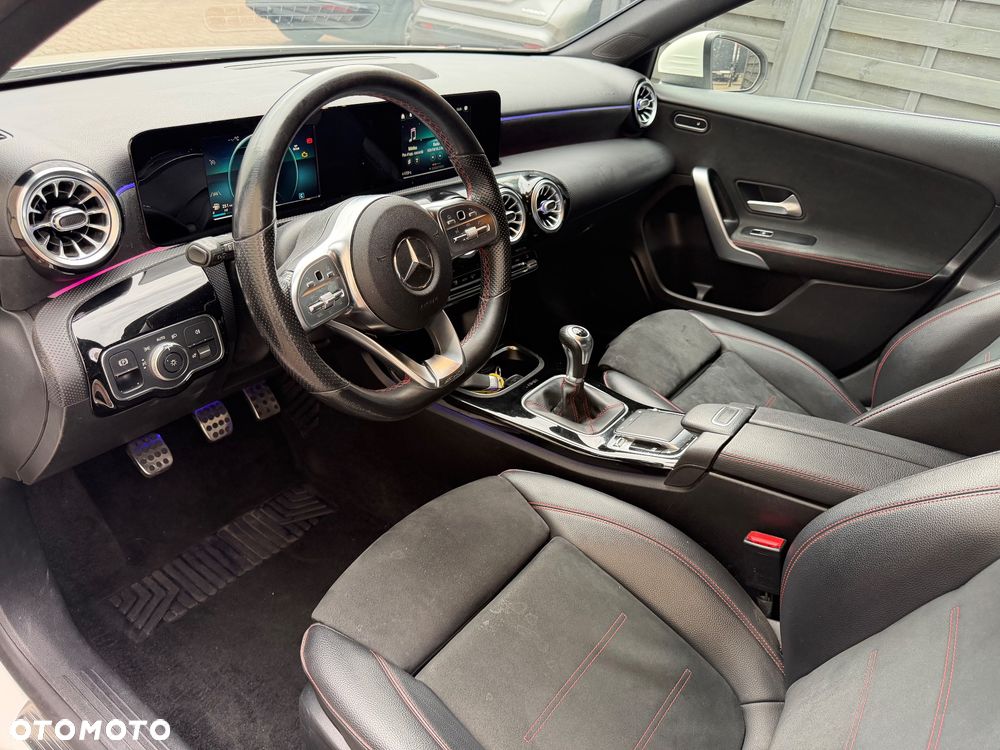Mercedes-Benz Klasa A 180 AMG Line - 11