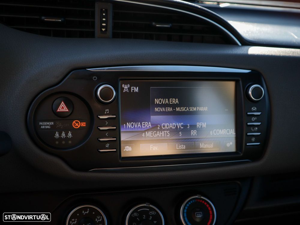 Toyota Yaris 1.0 VVT-i Exclusive - 22