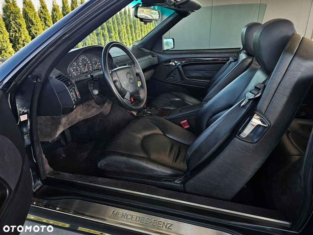 Mercedes-Benz SL - 21