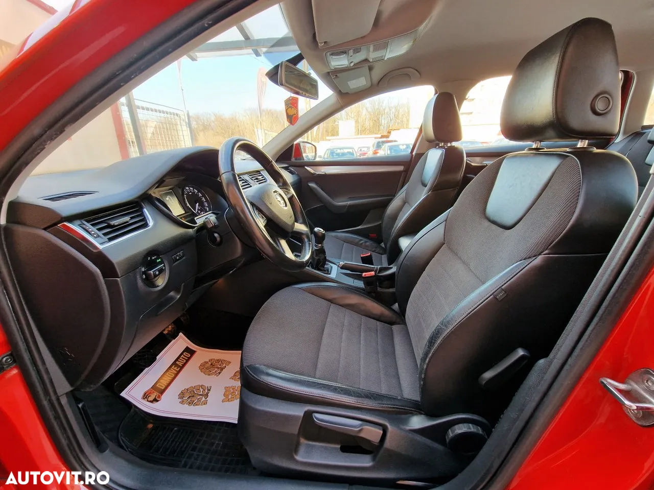 Skoda Octavia 2.0 TDI STYLE - 6
