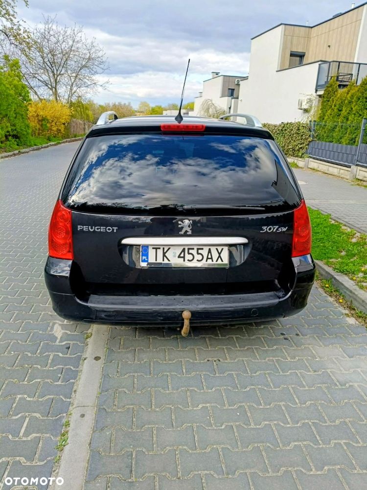 Peugeot Inny - 4