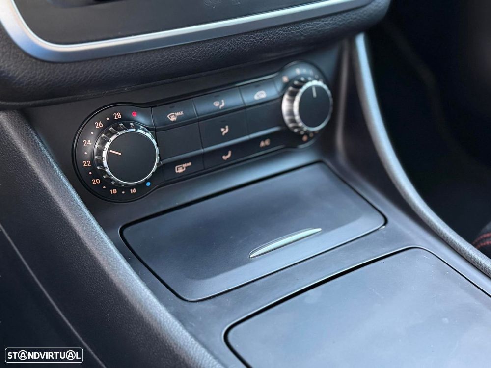 Mercedes-Benz CLA 220 - 9