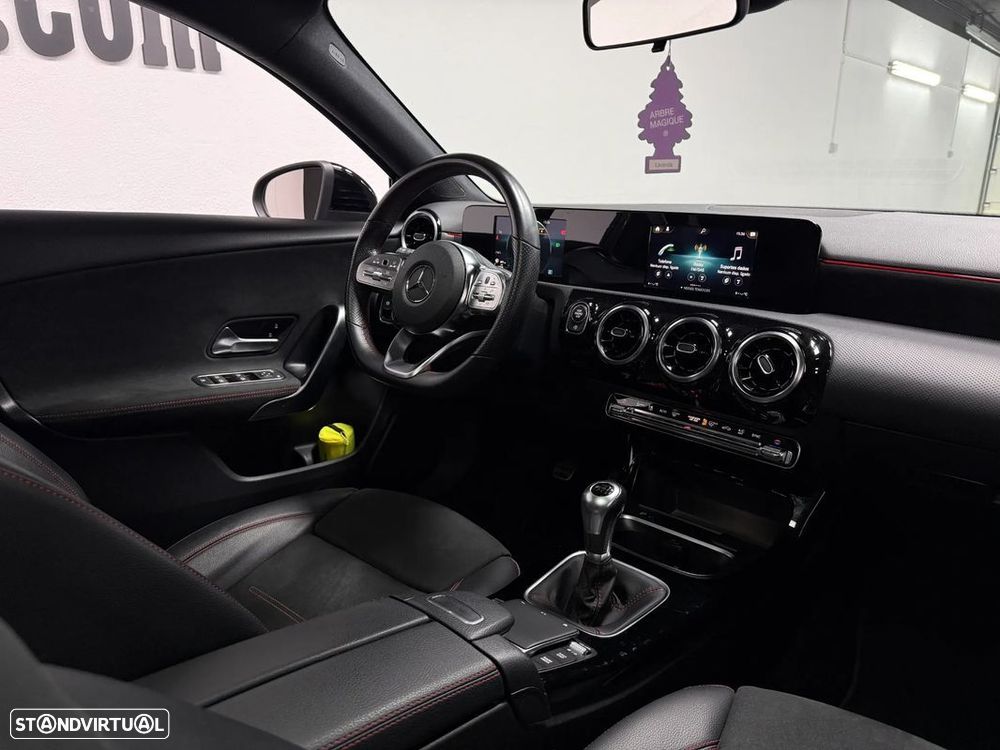 Mercedes-Benz A 160 d AMG Line - 16