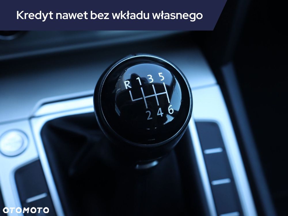 Volkswagen Passat - 19