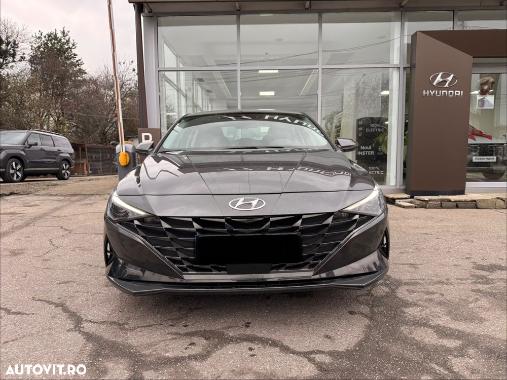 Hyundai Elantra 1.6 l 123 CP 6MT Highway - 2