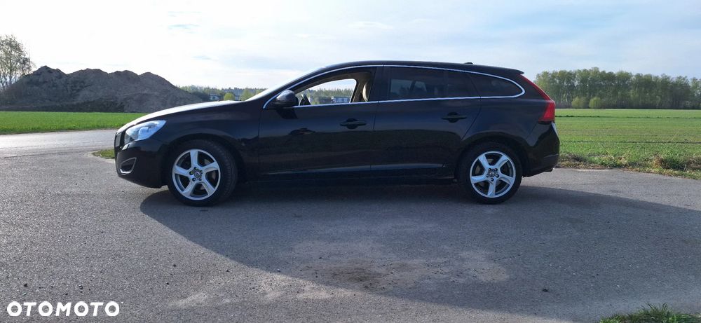 Volvo V60 D3 Momentum - 5