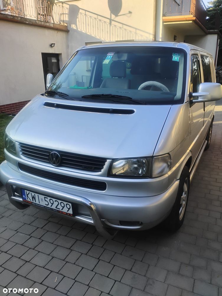 Volkswagen Transporter - 1