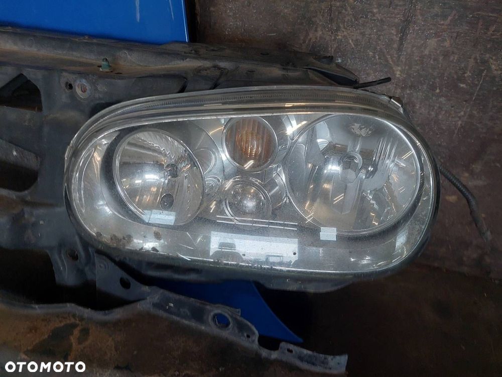 KOMPLETNY PRZÓD MASKA ZDERZAK LAMPY PAS PRZEDNI VOLKSWAGEN GOLF IV LW5Z - 7