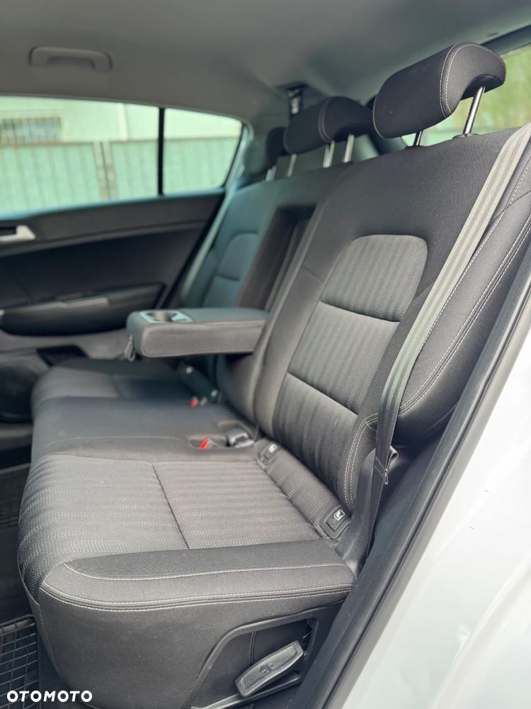 Kia Sportage 1.6 T-GDI GT Line 4WD - 34