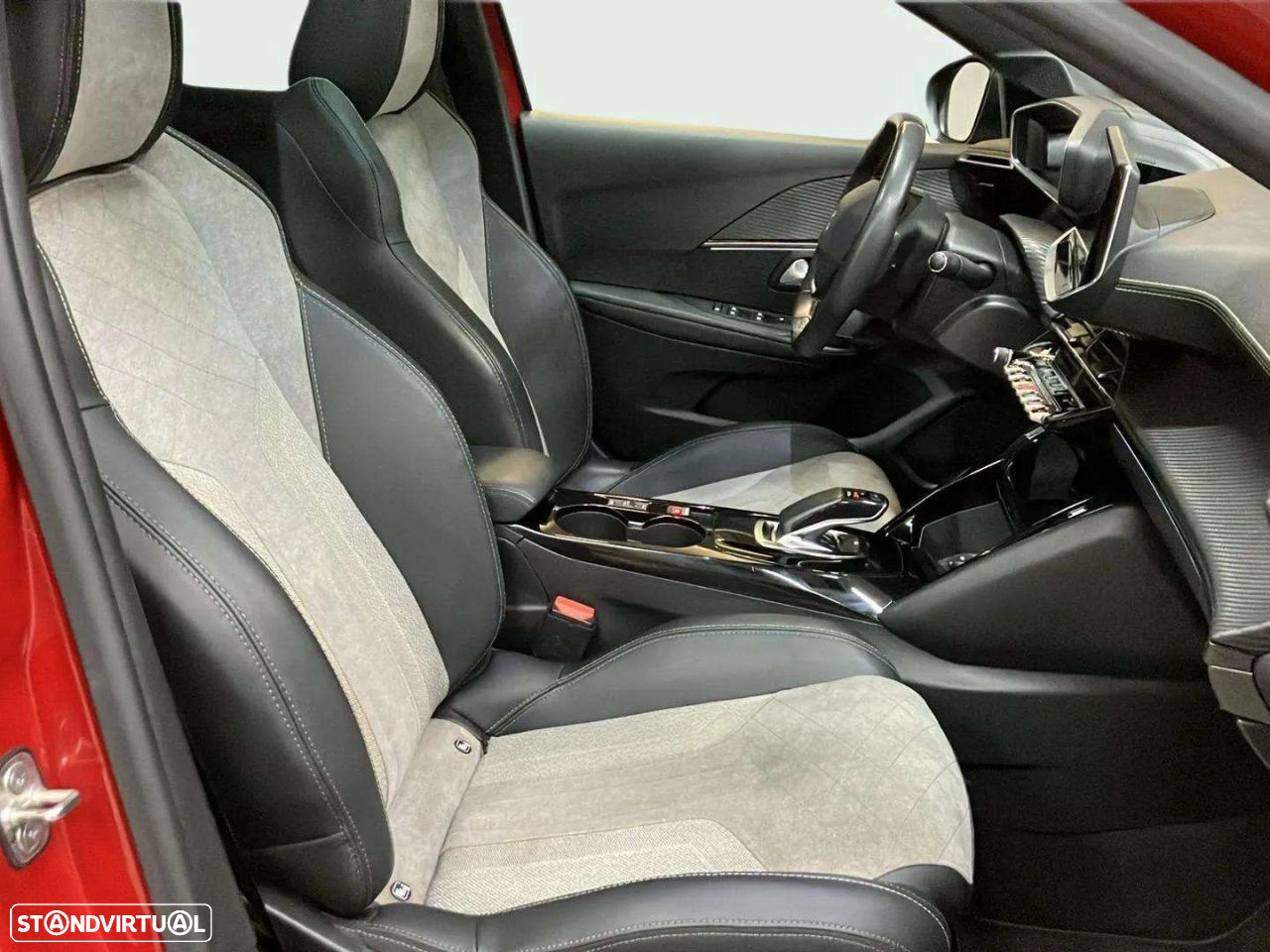 Peugeot e-208 50 kWh GT - 13