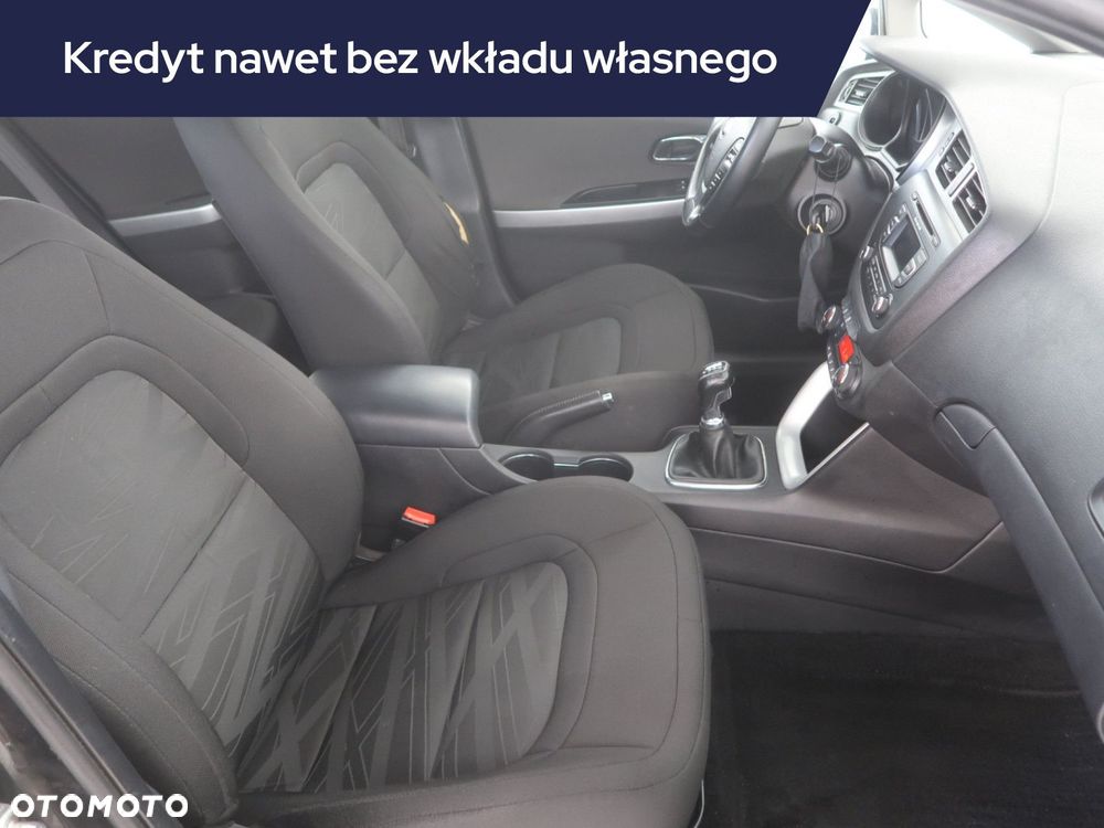 Kia Ceed - 11