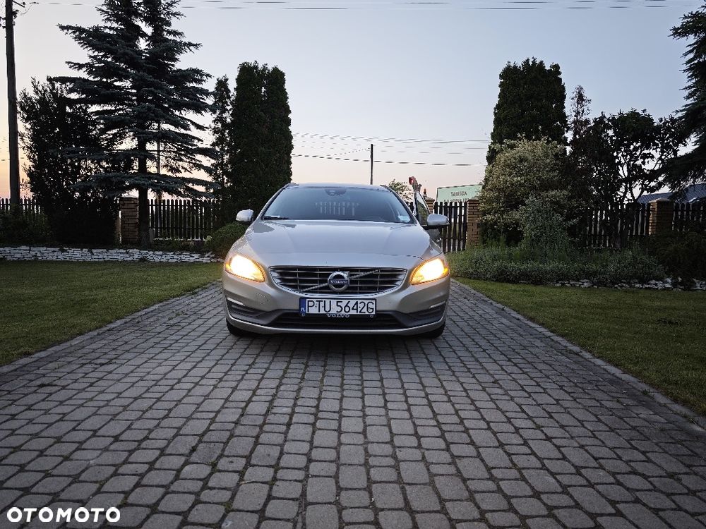 Volvo V60 - 2