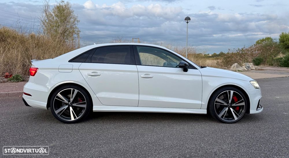Audi RS3 Limousine 2.5 TFSI quattro S tronic - 17