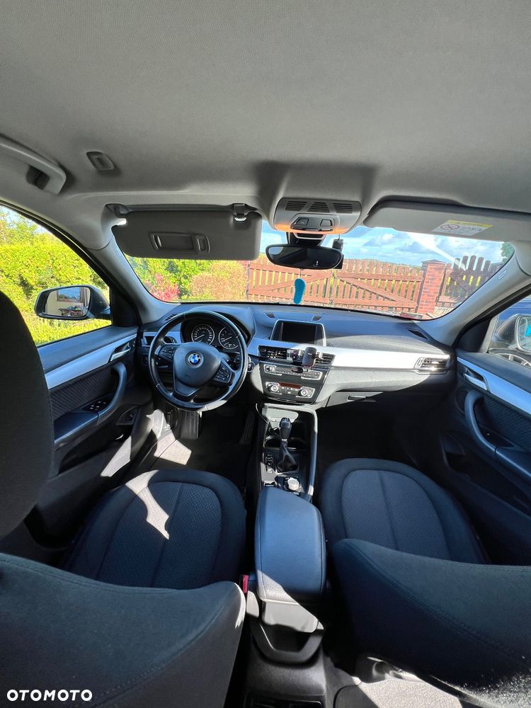 BMW X1 xDrive20i - 11