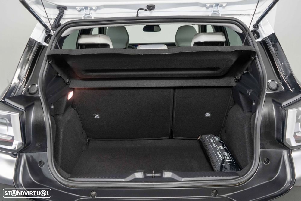 Citroën e-C3 44 kWh Autonomia Conforto Max - 12