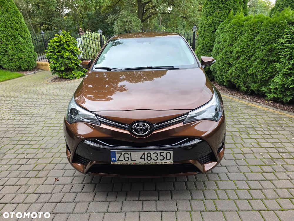 Toyota Avensis - 13
