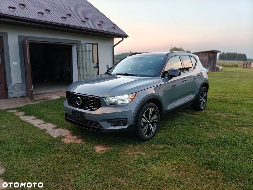 Volvo XC 40 T5 AWD R-Design - 1