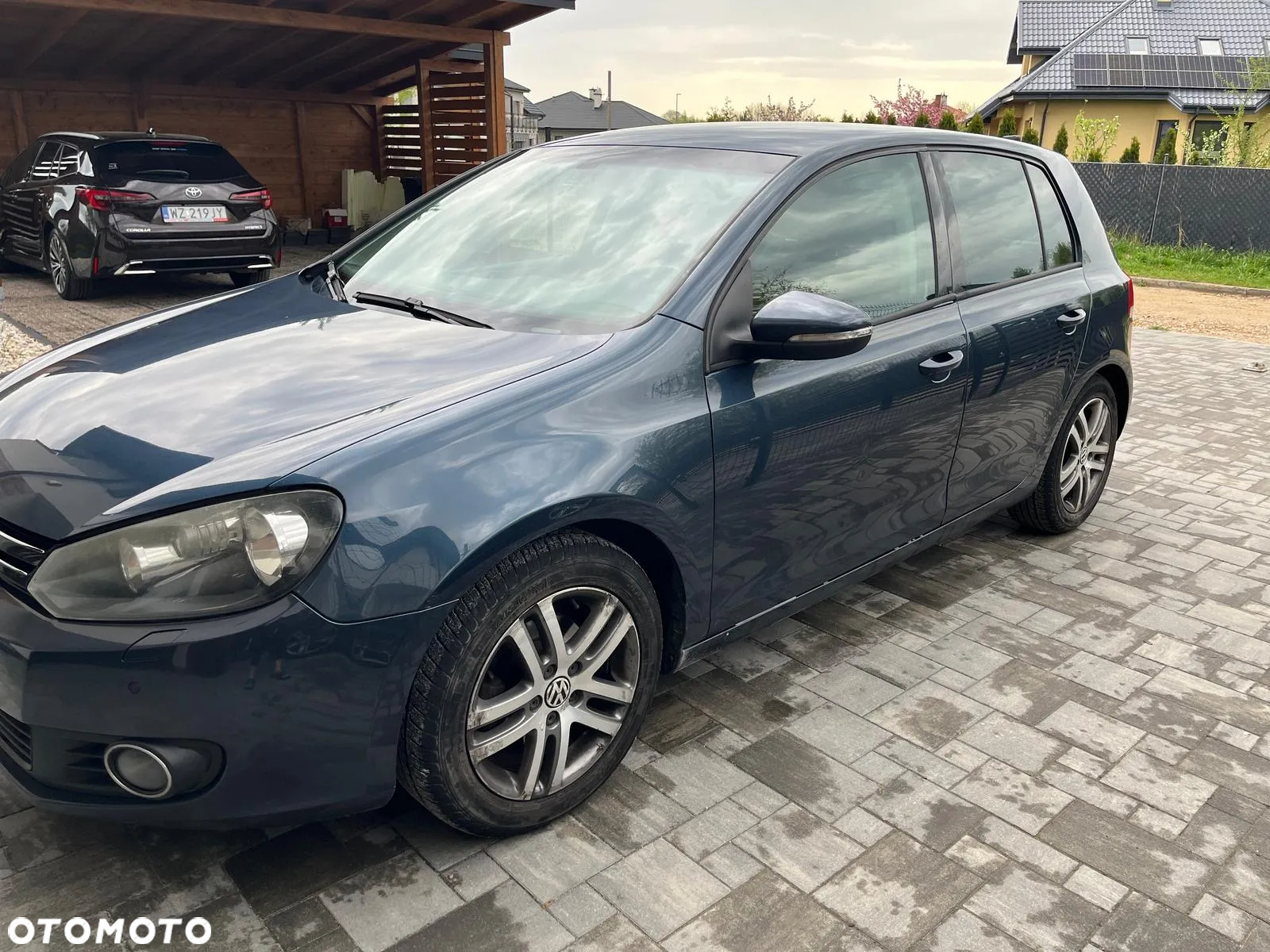 Volkswagen Golf - 2