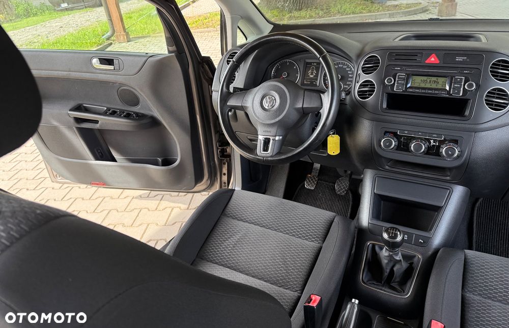 Volkswagen Golf Plus 1.6 TDI DPF Highline - 19