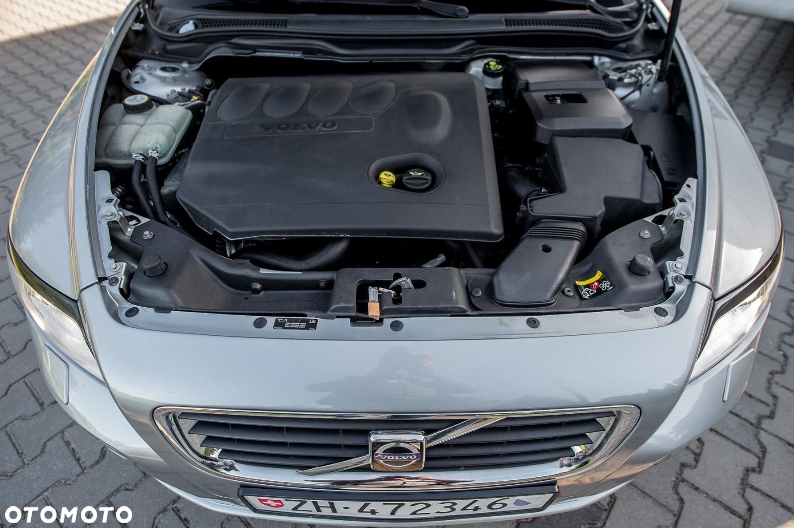 Volvo V50 2.0D DPF Powershift Kinetic - 35