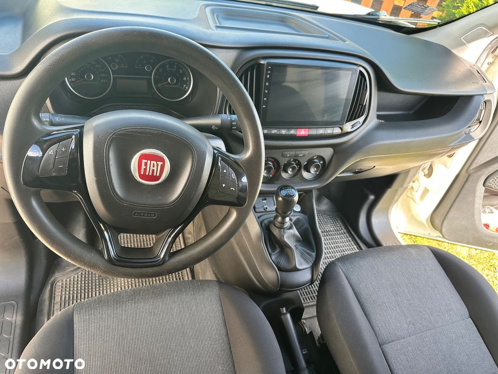 Fiat DOBLO 2.0 135km klima, hak, czujniki park, kamera, android 2015r, 6biegow - 27
