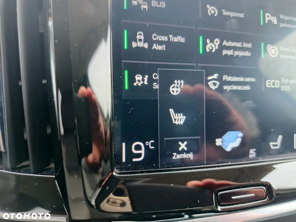 Volvo V90 D5 AWD Momentum - 13