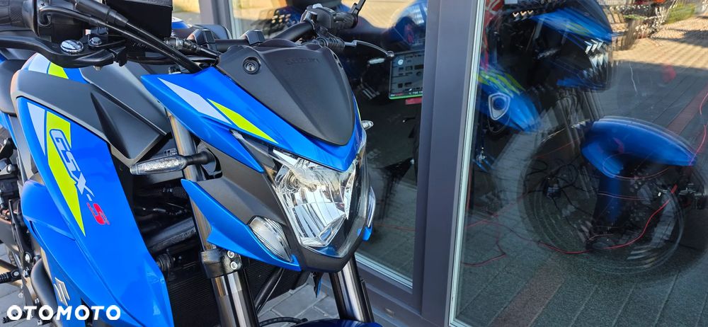 Suzuki GSX - 8