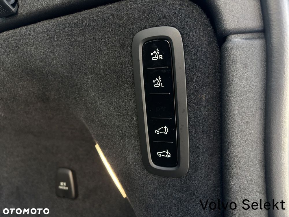 Volvo EX90 - 25