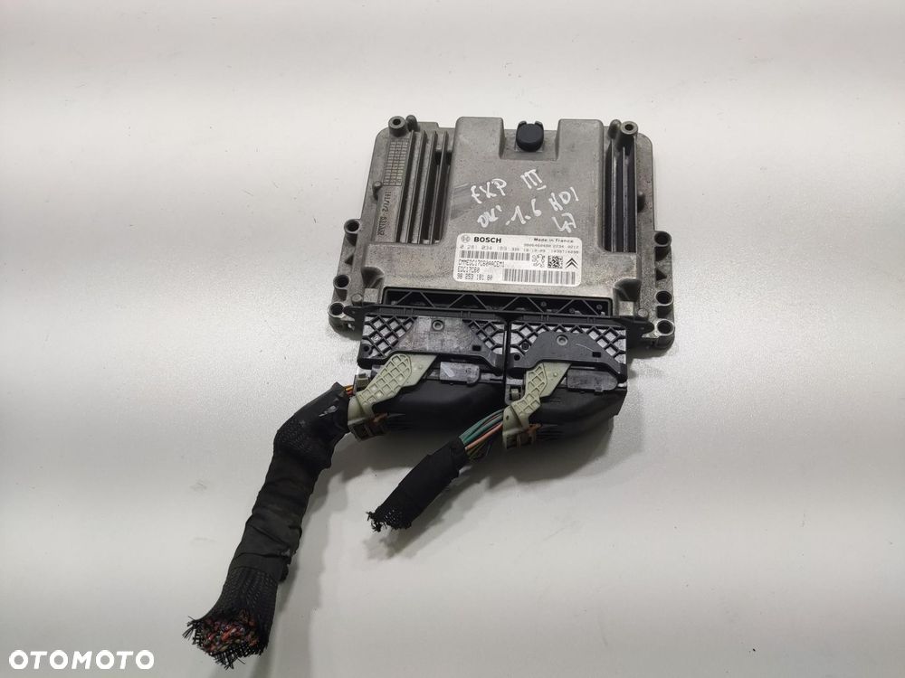 STEROWNIK KOMPUTER SILNIKA JUMPY EXPERT III 1.6 E-HDI 2016-2023 9825318180 - 2