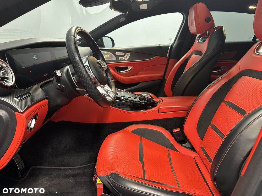 Mercedes-Benz AMG GT - 13
