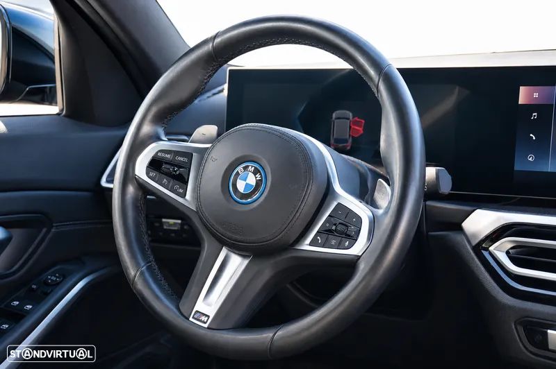 BMW 330 e Pack M Auto - 10