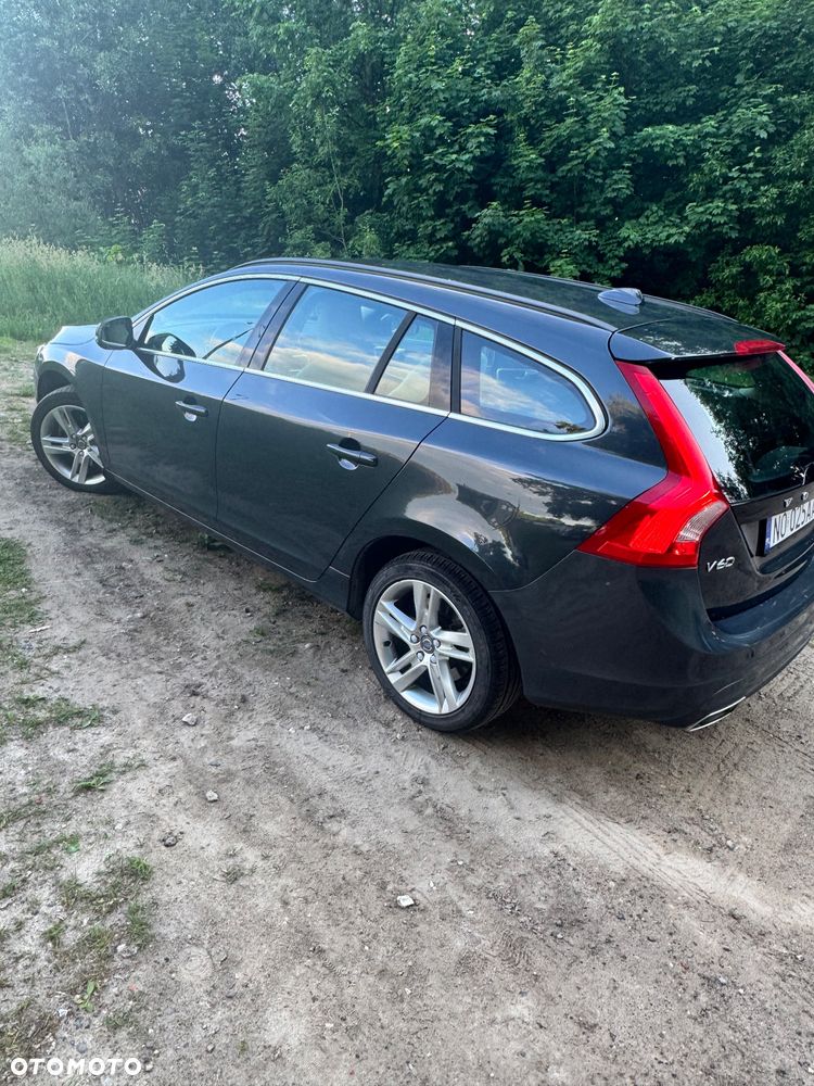 Volvo V60 D4 Summum - 7