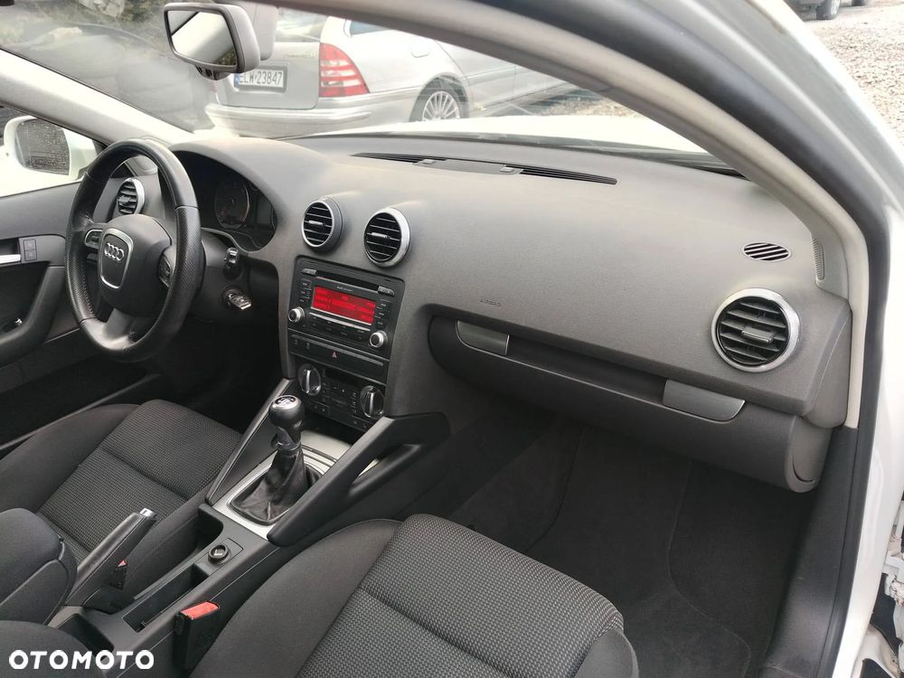 Audi A3 Limousine - 14