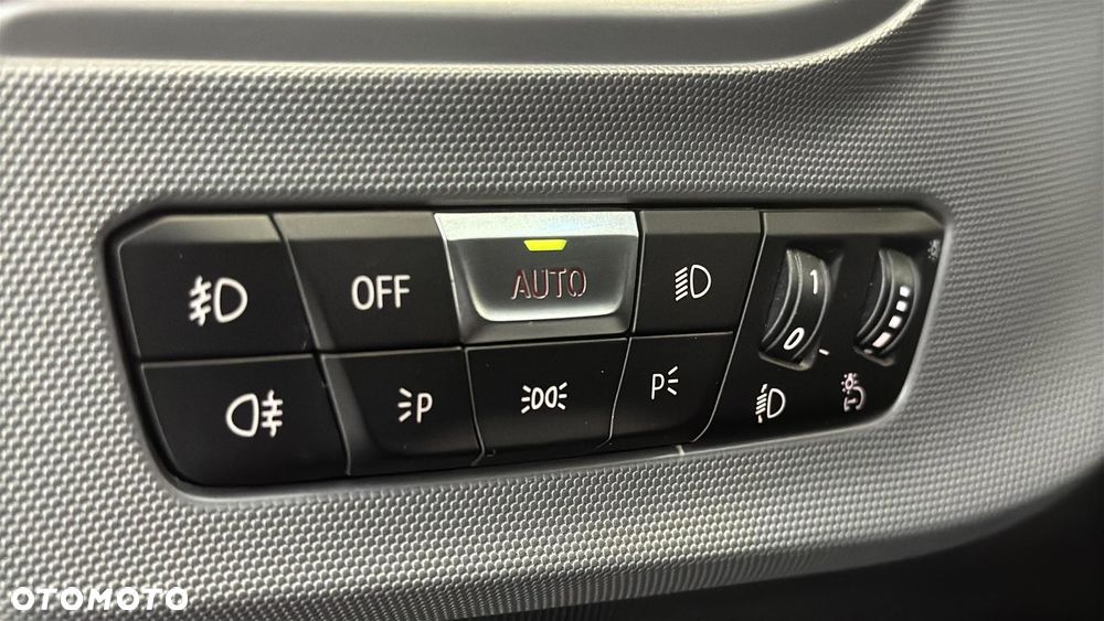 BMW Seria 1 118d Advantage - 29