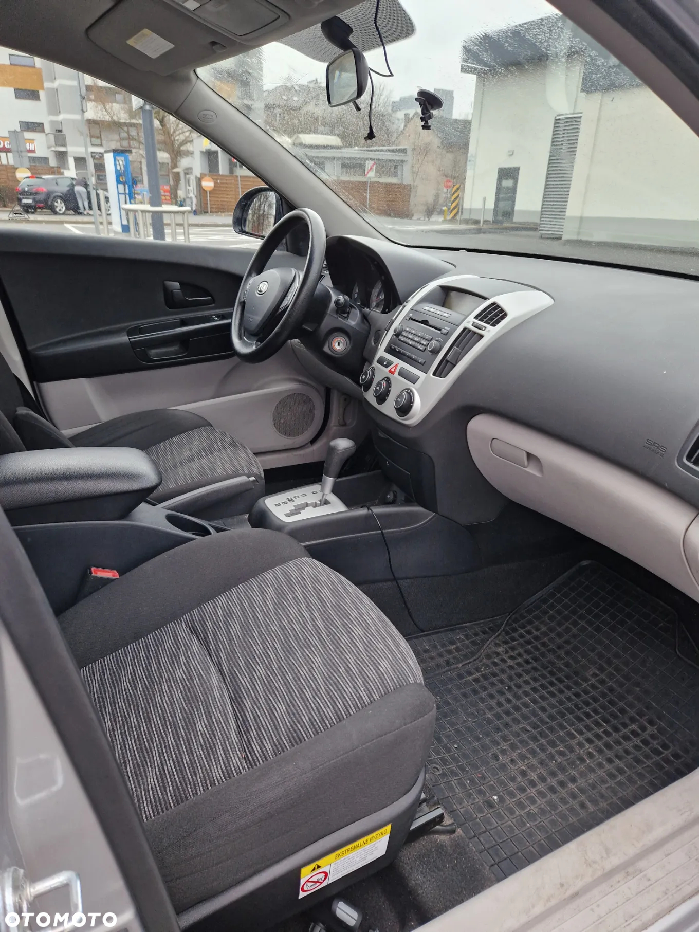 Kia Ceed - 12