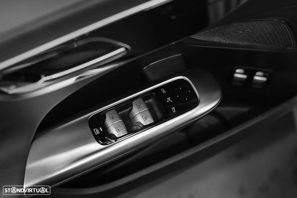 Mercedes-Benz C 300 e 9G-TRONIC Avantgarde Advanced - 31