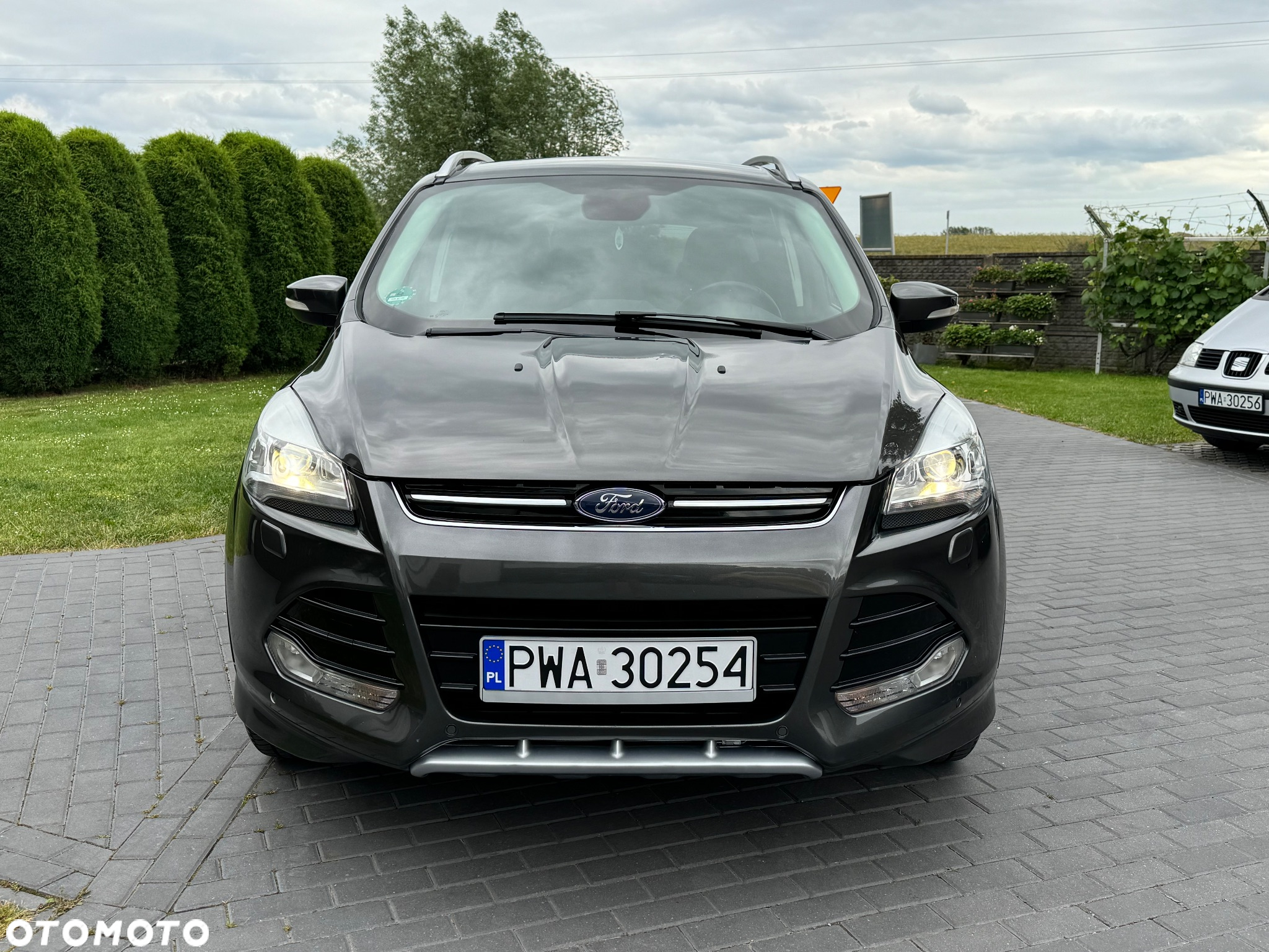 Ford Kuga 2.0 TDCi 4x4 Individual - 14