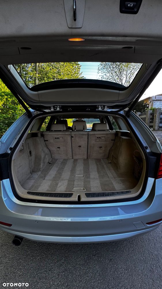 BMW Seria 3 318d DPF Edition Lifestyle - 26