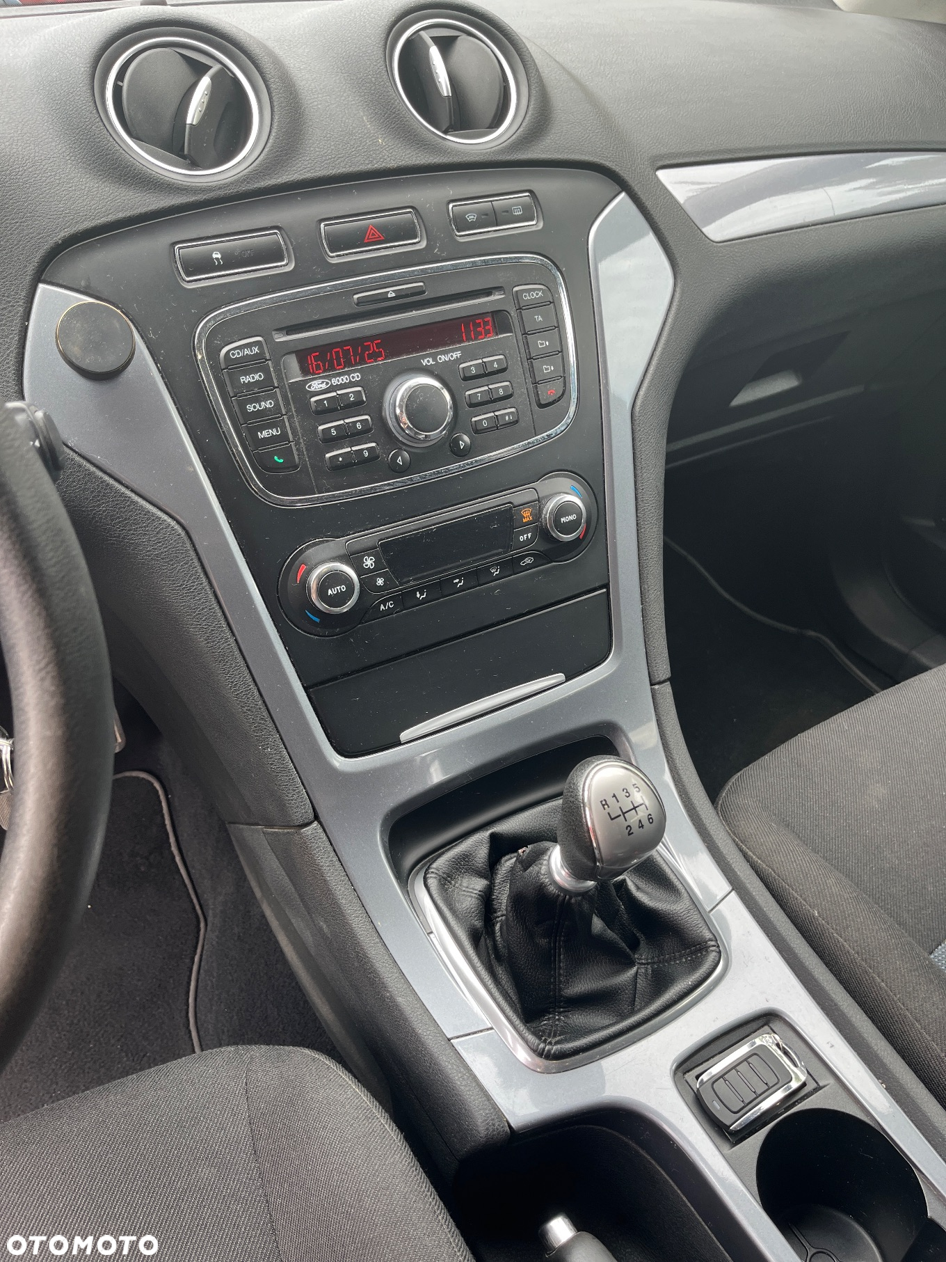 Ford Mondeo 2.0 TDCi Ambiente - 5