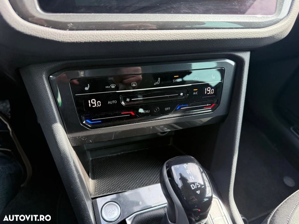 Volkswagen Tiguan 2.0 TDI DSG Elegance - 23